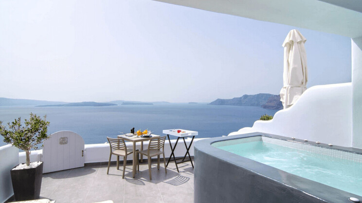 Santorini Secret Suites & Spa 